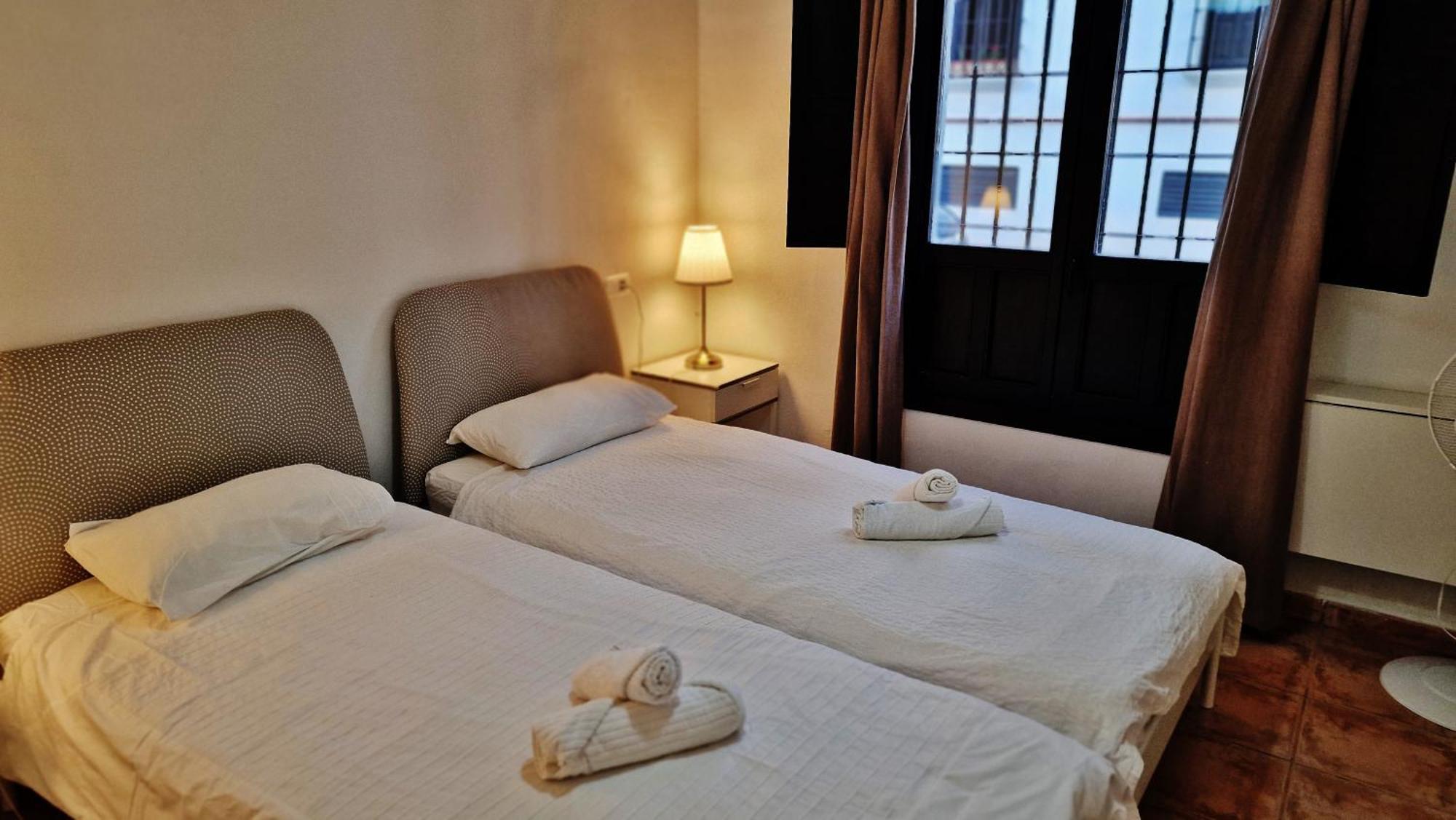 Velez Nazari Apartman Vélez de Benaudalla Szoba fotó